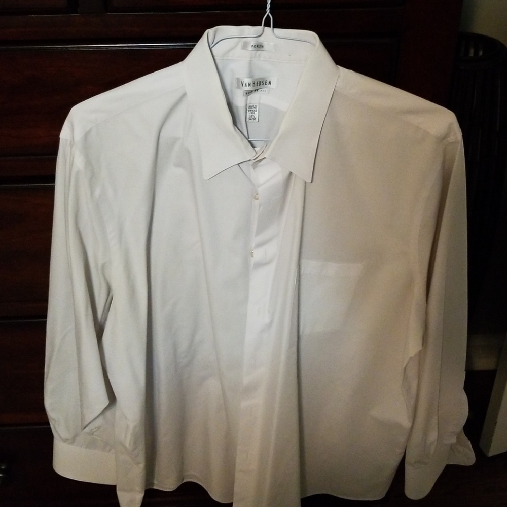 Van Huesen dress shirt
